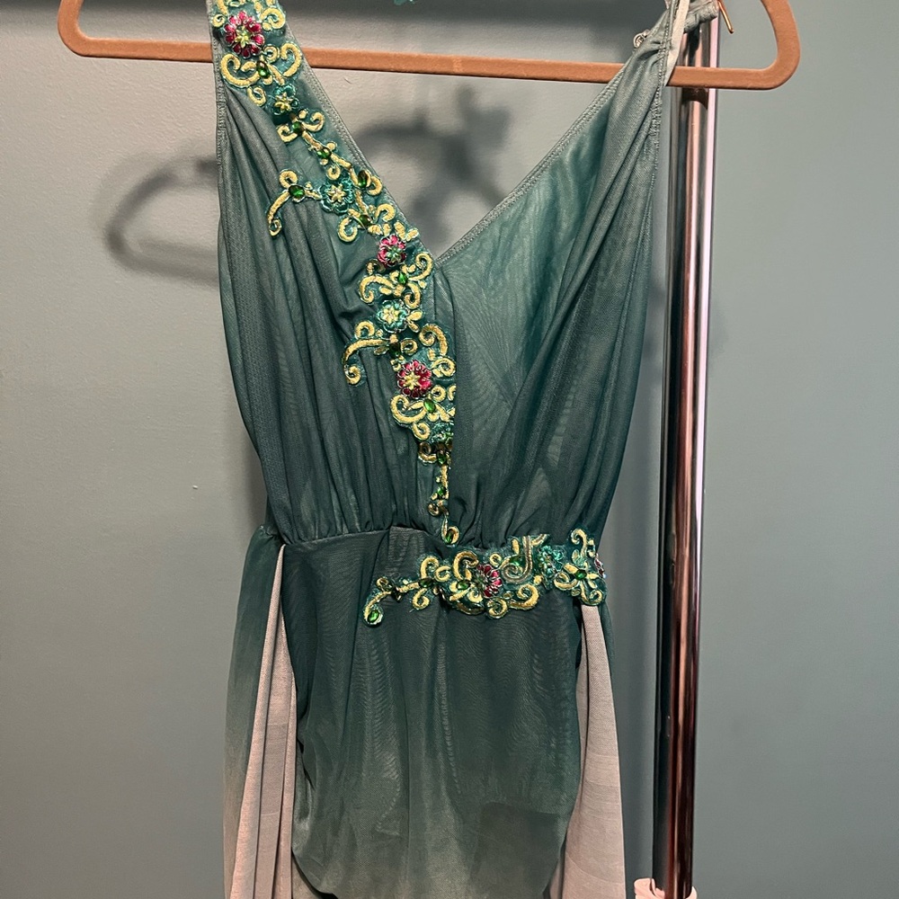 Green Embroidered Evening Top with Floral Appliqué - Brand Unspecified